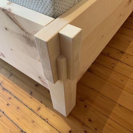 Plug and Sleep Zirbenbett