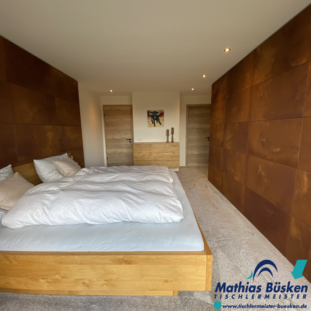Schlafzimmer Eiche mit IMI-Rost-Designplatten